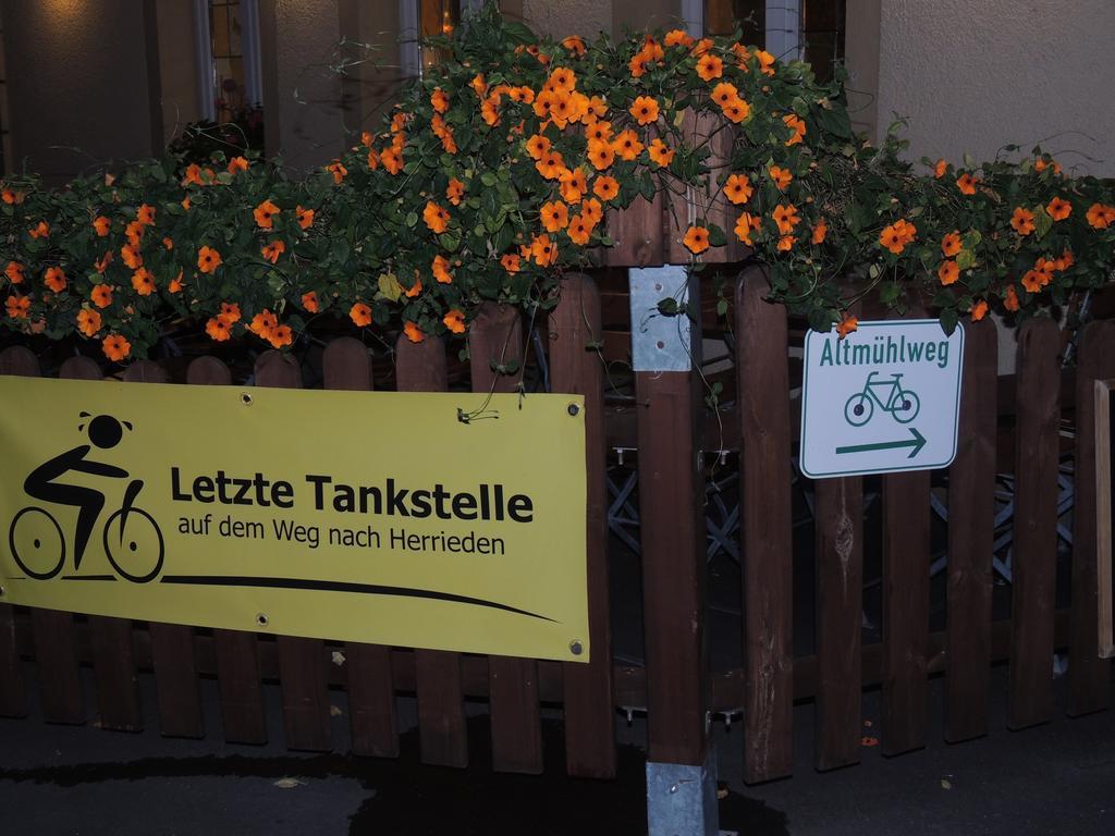 努波斯特酒店 Leutershausen  外观 照片