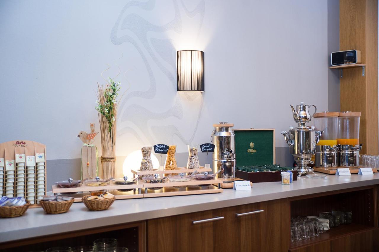 努波斯特酒店 Leutershausen  外观 照片