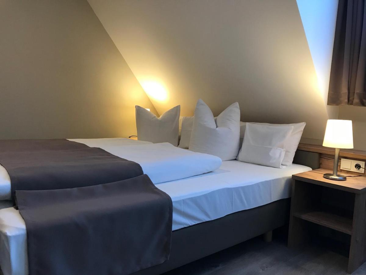 努波斯特酒店 Leutershausen  外观 照片